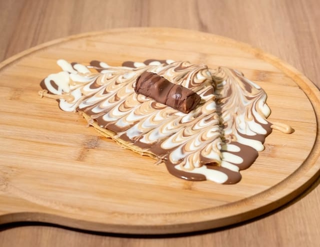 Kinder Bueno.